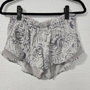 Lululemon 8 Hotty Hot Short II *2.5"‎ Mini Twine White Multi / White